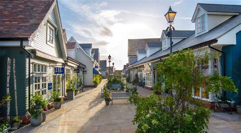 bicester village outlet online.